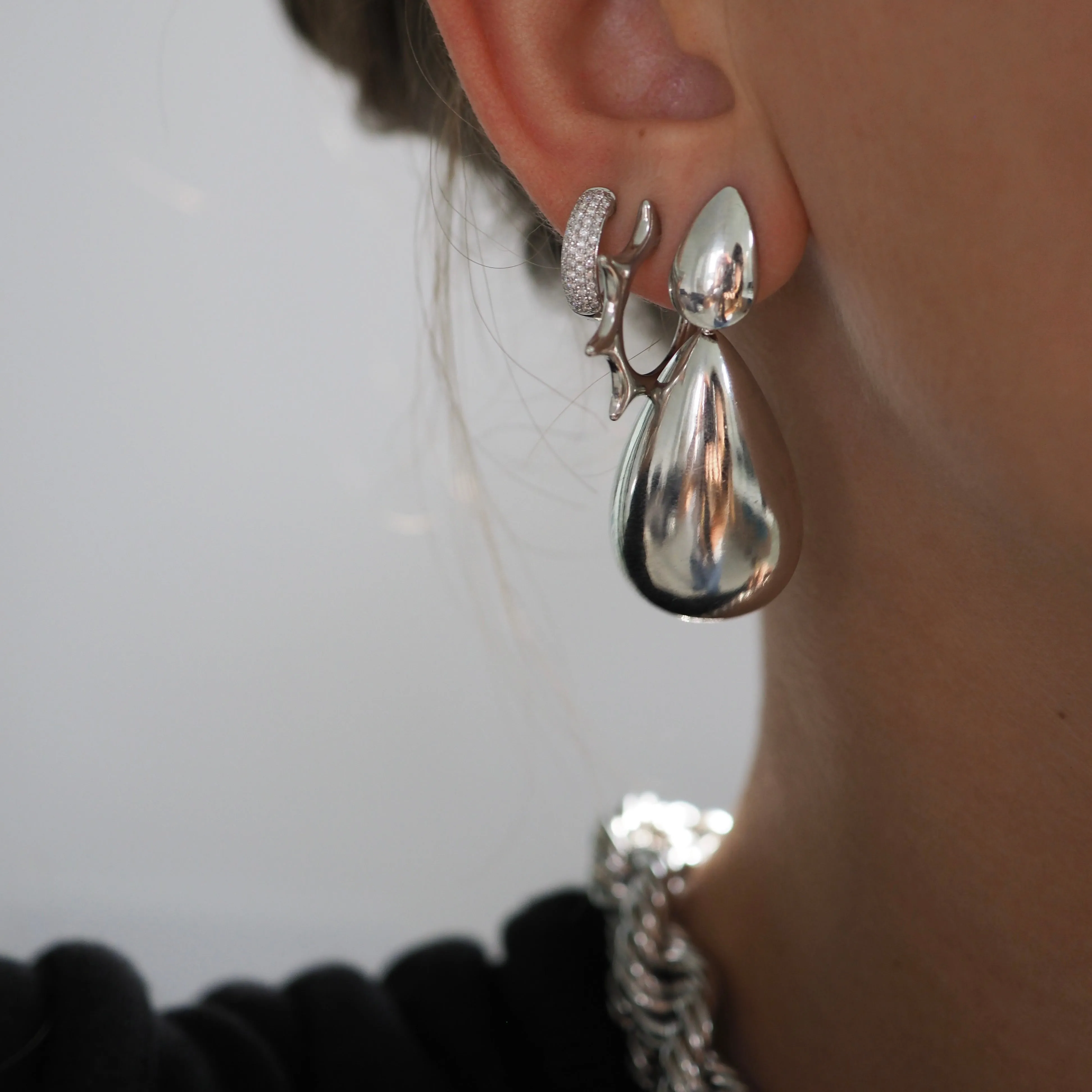 OLLIE SPIKE HOOP EARRINGS